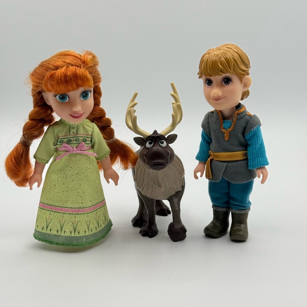 Disney Frozen Petite Dolls Set Anna‎ Kristoff Sven 6 Inch Playset